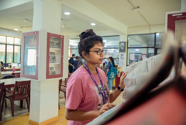 Free-of-cost physiotherapy clinic in neighborhood: An 'observe and learn' opportunity for students